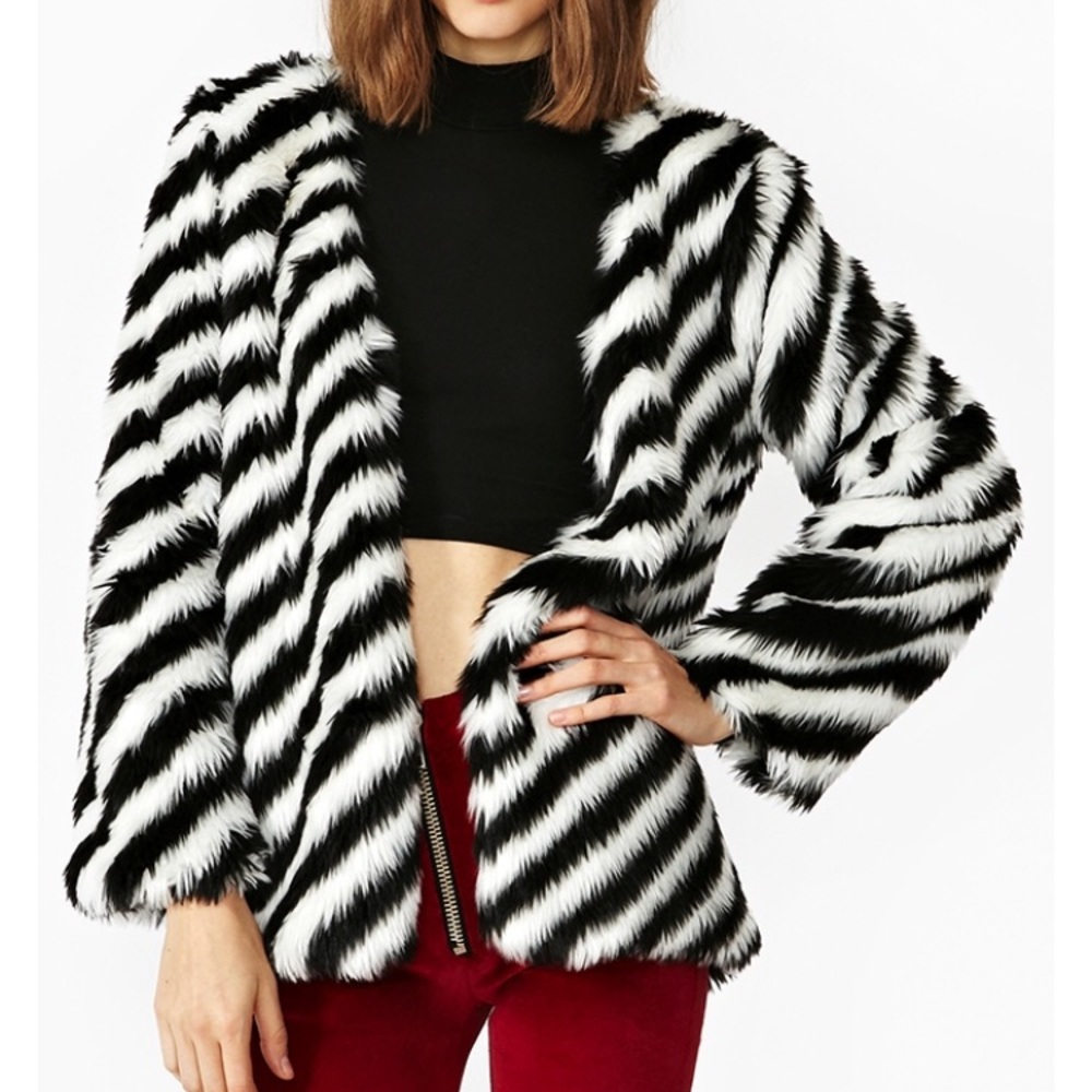 NWTS nasty gal wild striped fur jacket s/m - Picture 5 of 8